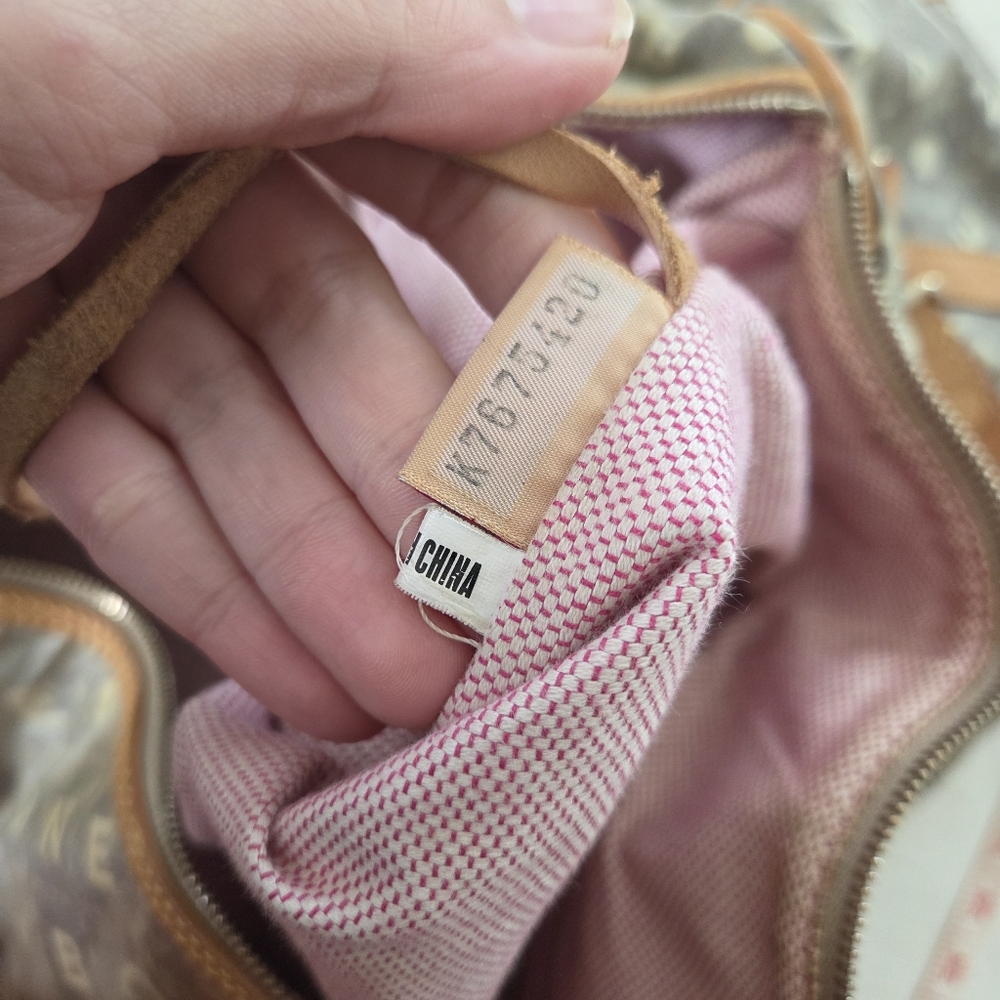 Vintage Dooney & Bourke Brown Spellout Heart Duffle Bag Carry-on Leather Brown - Picture 5 of 16